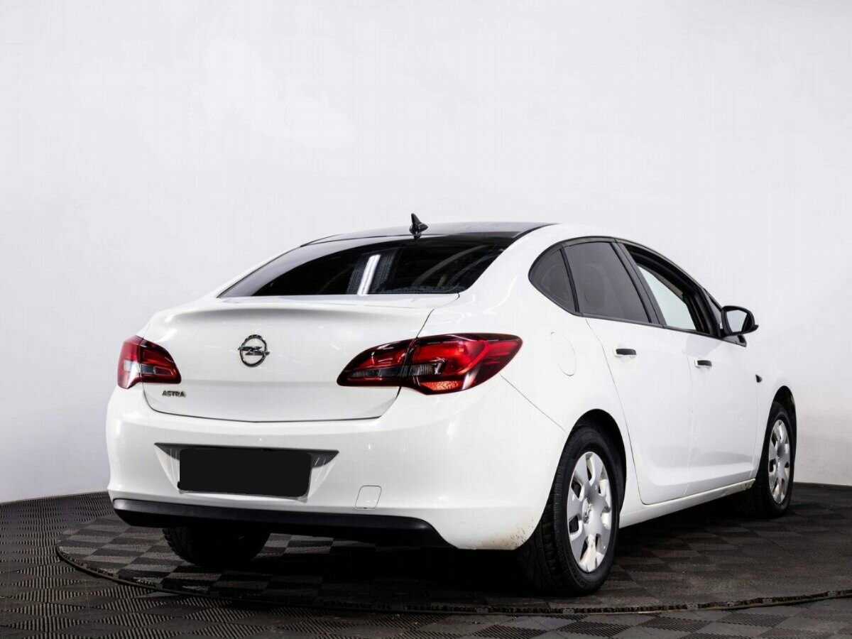 Opel Astra б/у, 2013, Механическая. Фото: #5