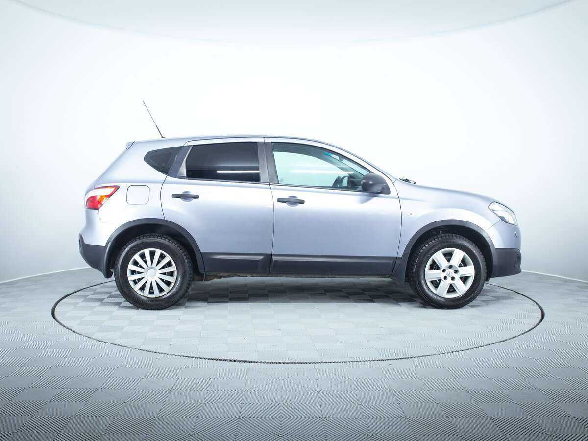 Nissan Qashqai б/у, 2012, Механическая. Фото: #3
