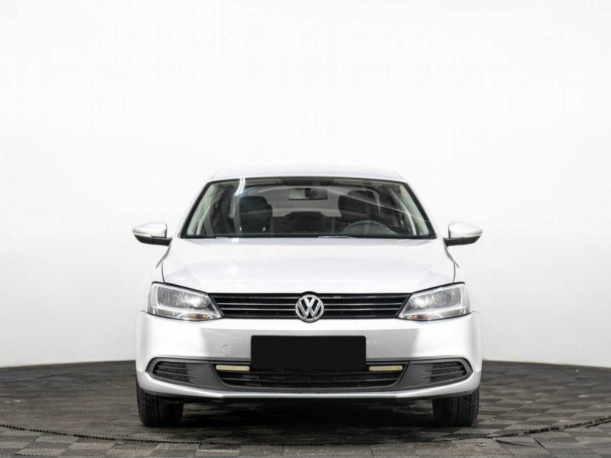 Volkswagen Jetta б/у, 2013, Автоматическая. Фото: #1