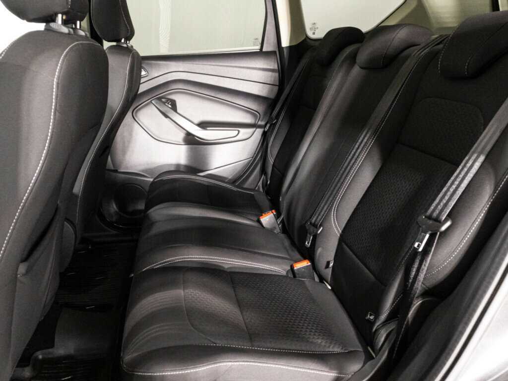 Ford Kuga б/у, 2017, Автоматическая. Фото: #9