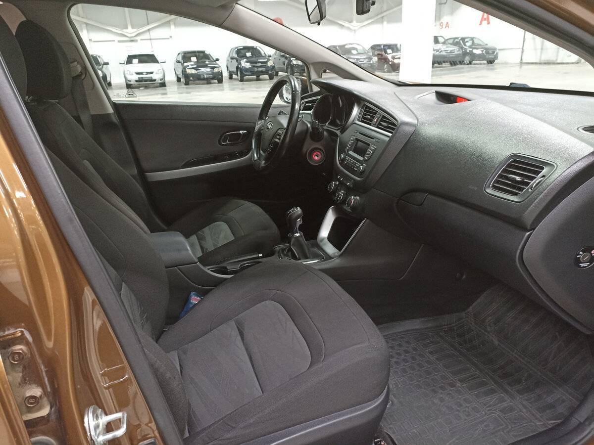 Kia Ceed б/у, 2016, Механическая. Фото: #10