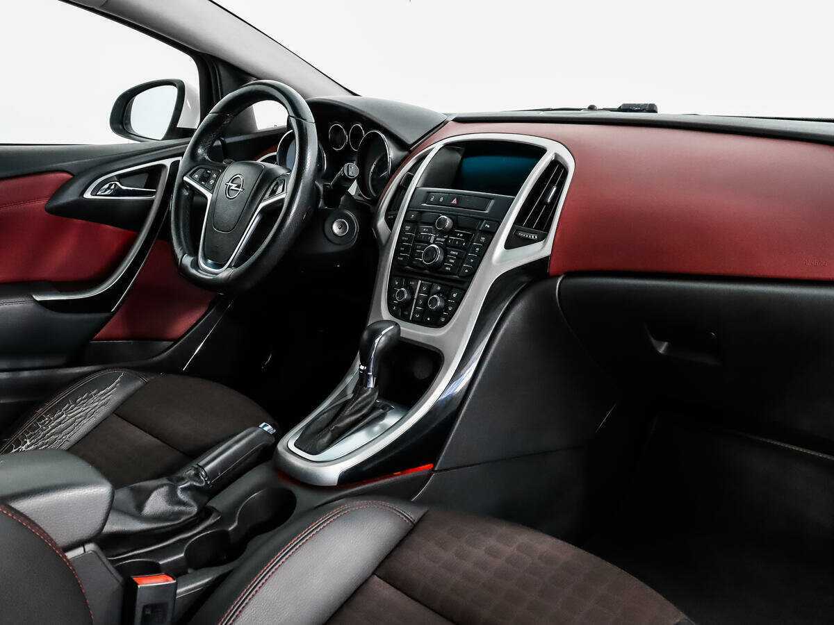 Opel Astra б/у, 2012, Автоматическая. Фото: #10