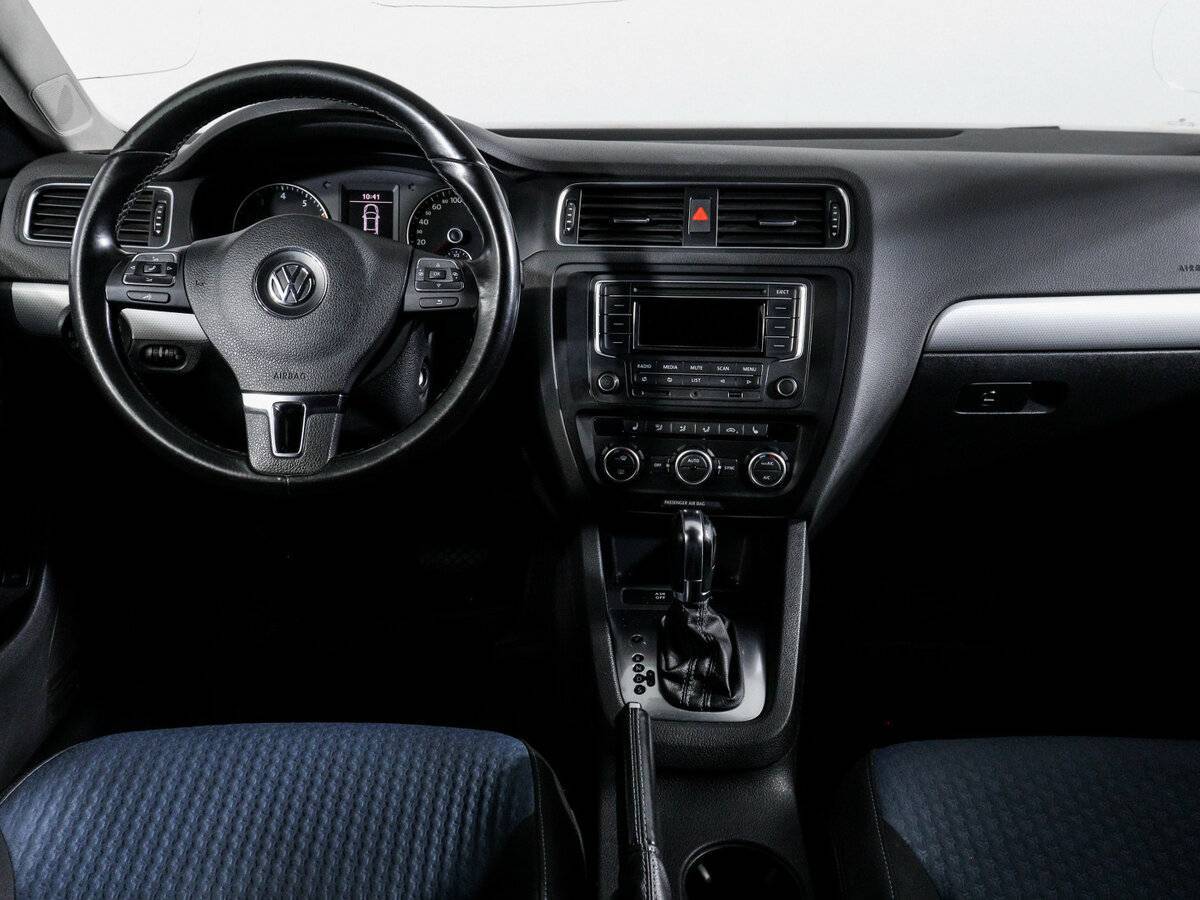 Volkswagen Jetta б/у, 2013, Автоматическая. Фото: #11