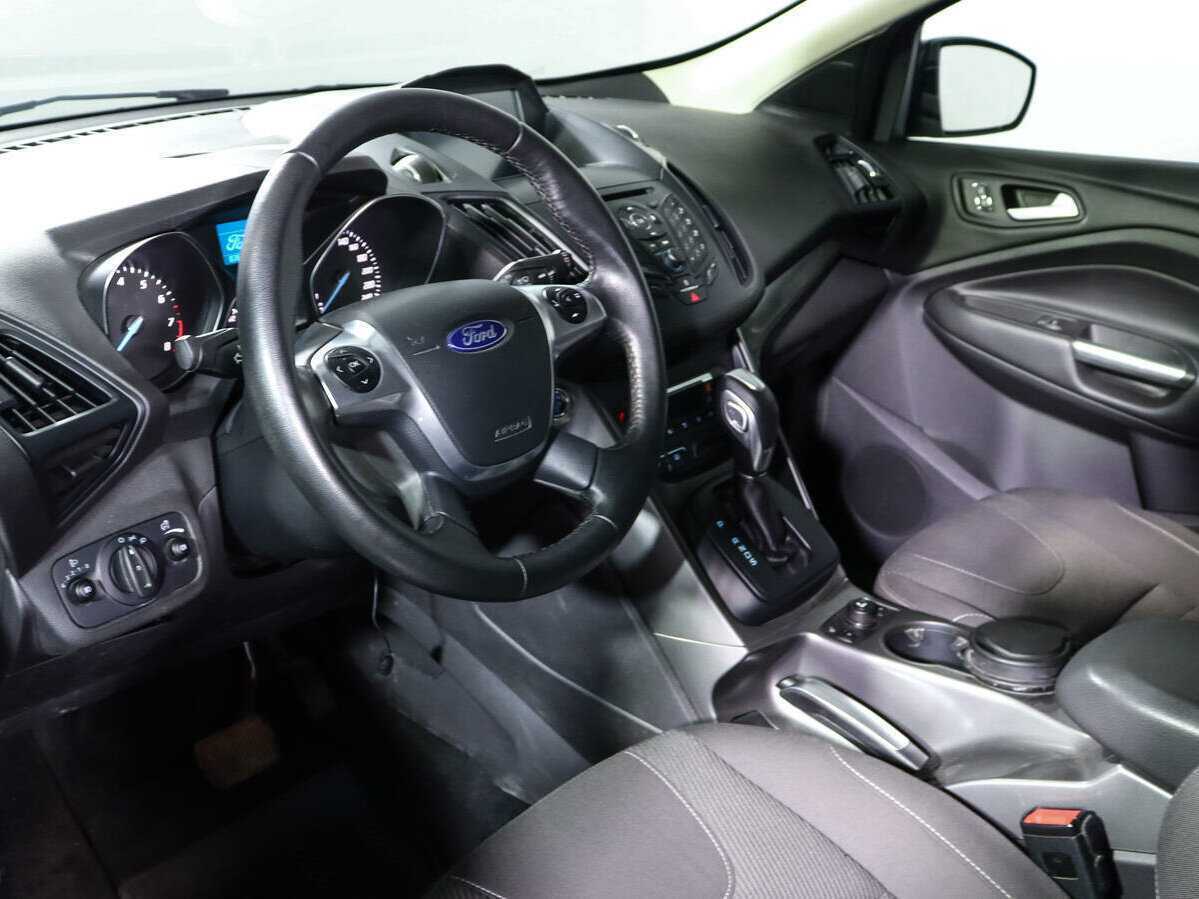 Ford Kuga б/у, 2015, Автоматическая. Фото: #11