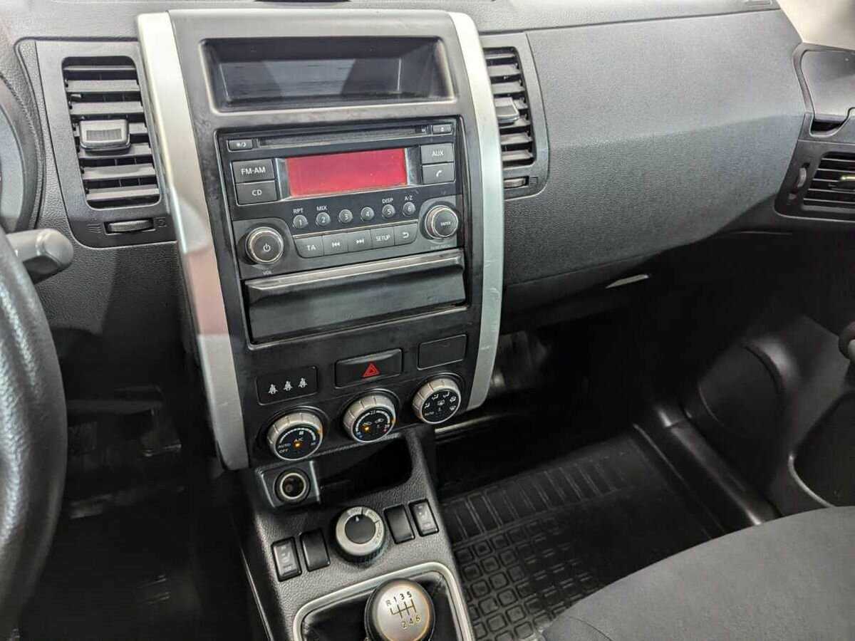 Nissan X-Trail б/у, 2013, Механическая. Фото: #12