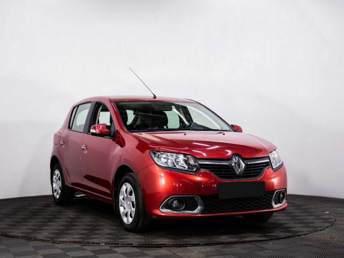 Renault Sandero б/у, 2017, Автоматическая. Фото: #2