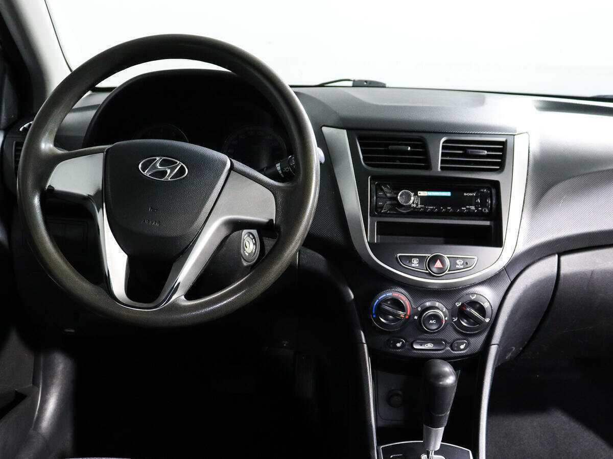 Hyundai Solaris б/у, 2013, Автоматическая. Фото: #11