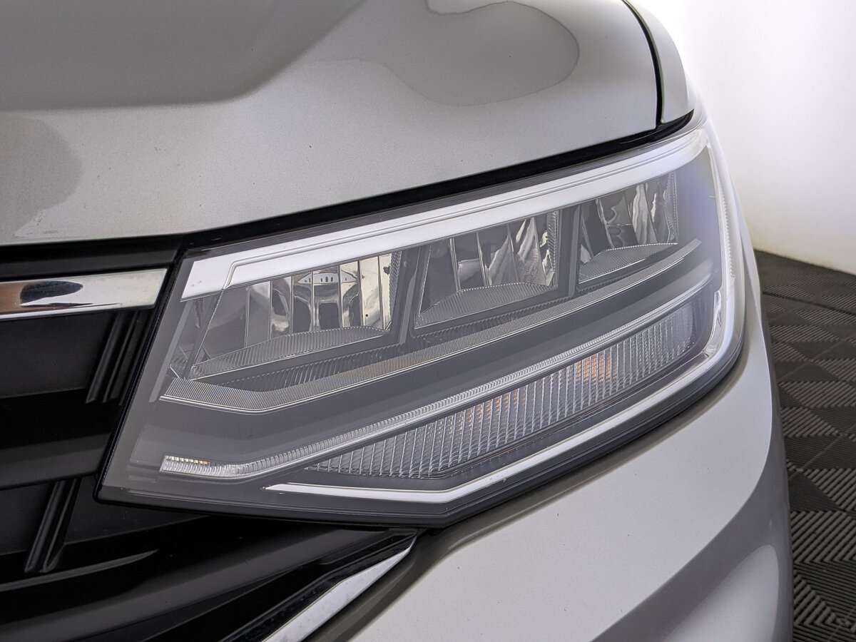 Volkswagen Tiguan б/у, 2021, Роботизированная. Фото: #10