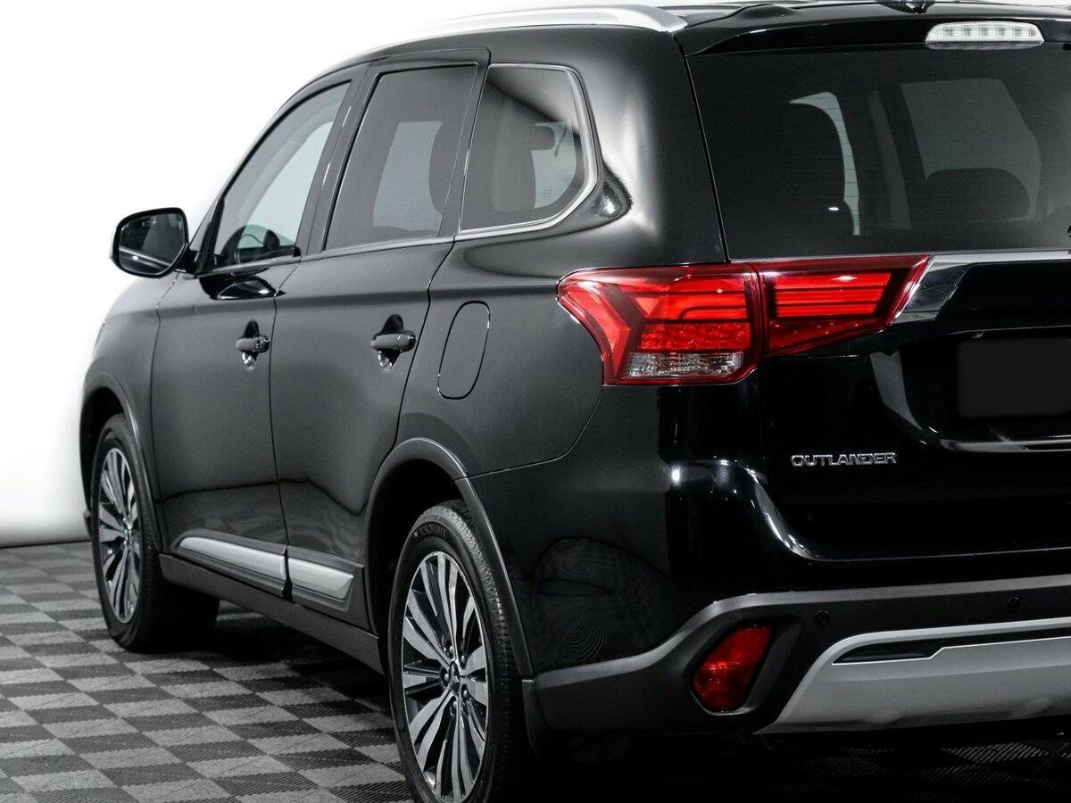 Mitsubishi Outlander б/у, 2021, Вариатор. Фото: #17