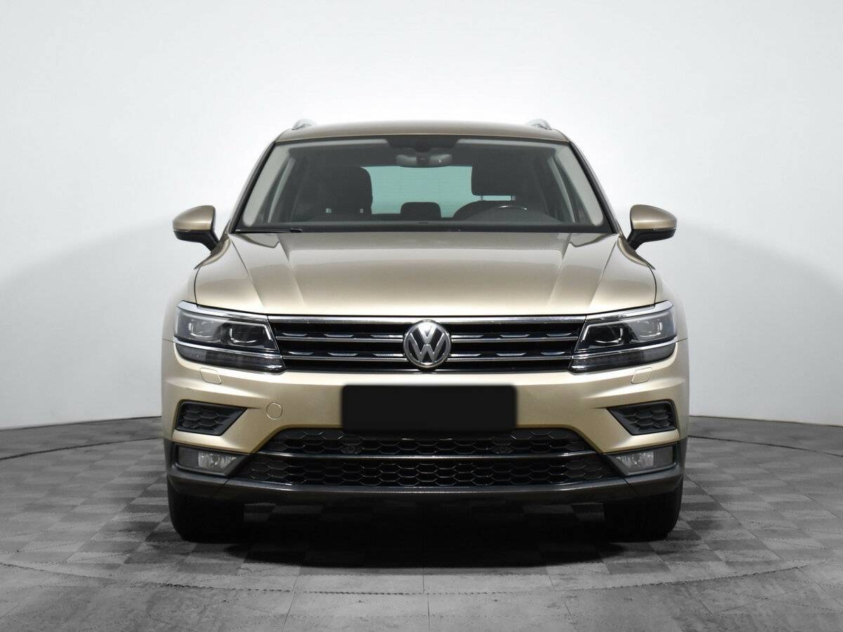 Volkswagen Tiguan б/у, 2018, Роботизированная. Фото: #1