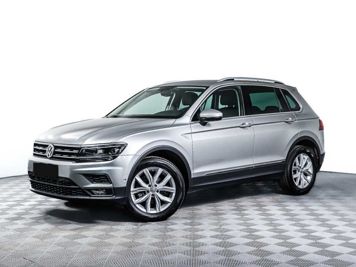 Volkswagen Tiguan б/у, 2018, Роботизированная. Посмотреть фото