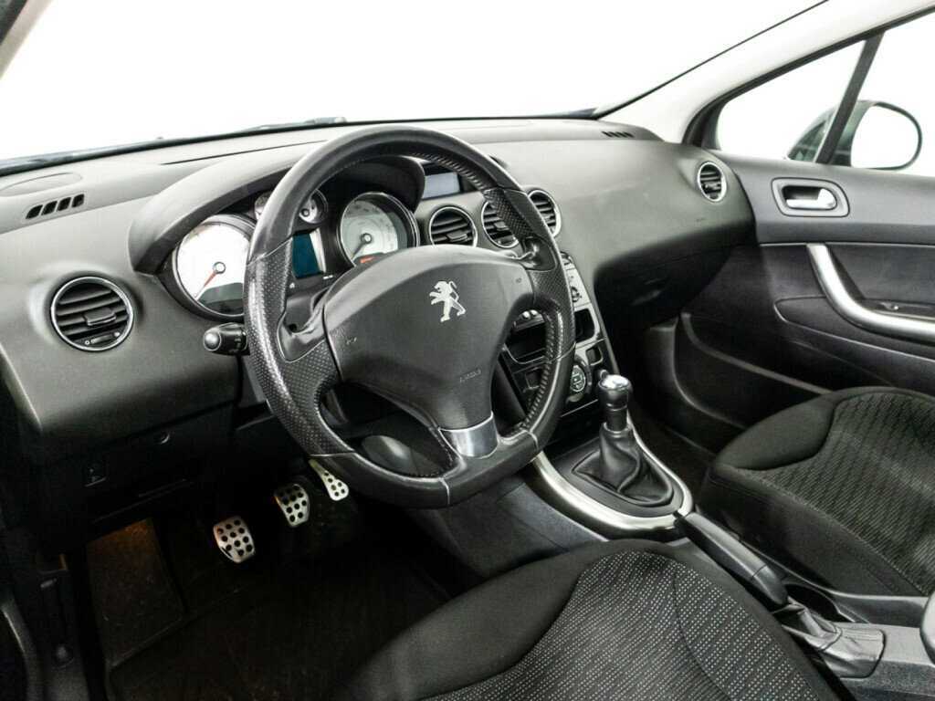 Peugeot 308 б/у, 2012, Механическая. Фото: #10