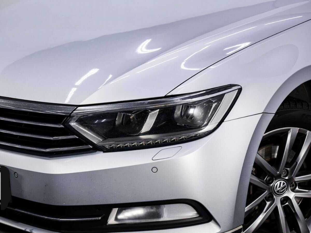 Volkswagen Passat б/у, 2017, Роботизированная. Фото: #6