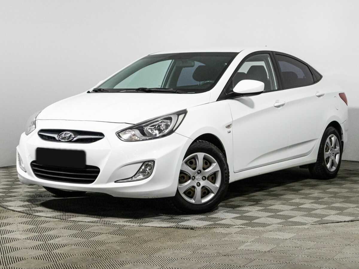 Hyundai Solaris б/у, 2013, Механическая. Фото: #0