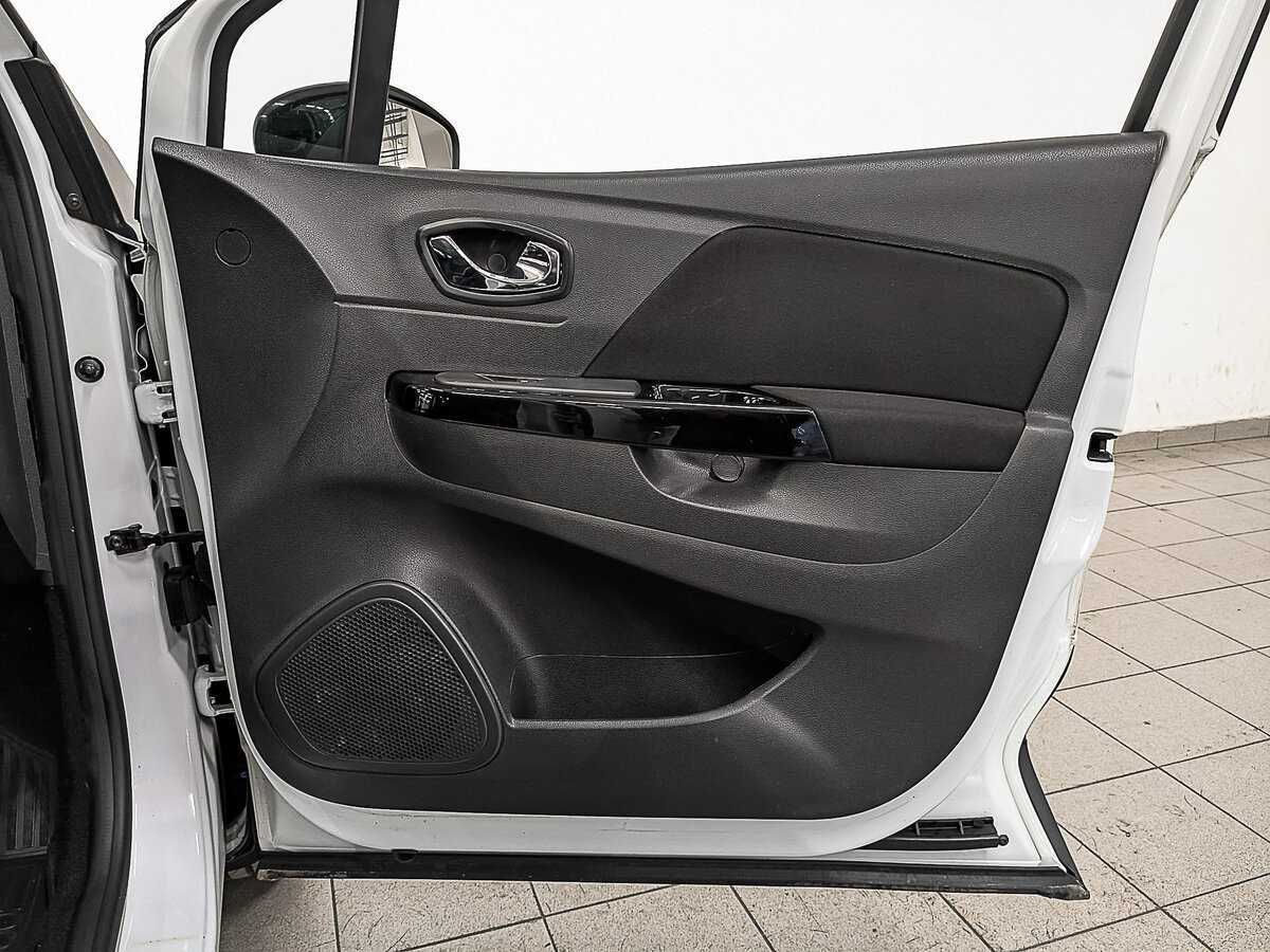 Renault Kaptur б/у, 2017, Вариатор. Фото: #22