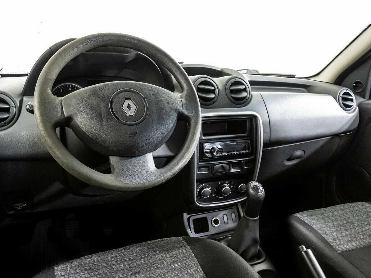 Renault Duster б/у, 2012, Механическая. Фото: #10