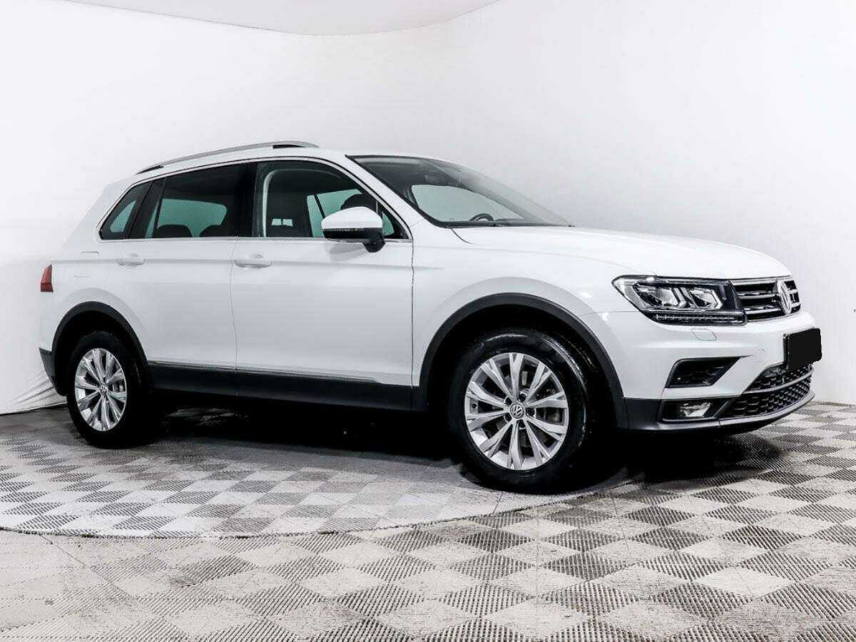 Volkswagen Tiguan б/у, 2017, Роботизированная. Фото: #2