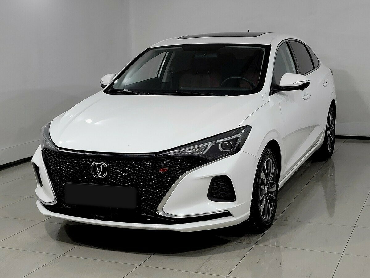 Changan Eado Plus б/у, 2024, Роботизированная. Посмотреть фото