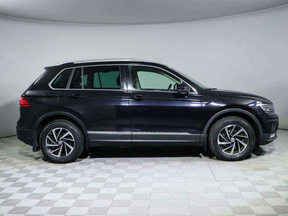 Volkswagen Tiguan б/у, 2018, Роботизированная. Фото: #1