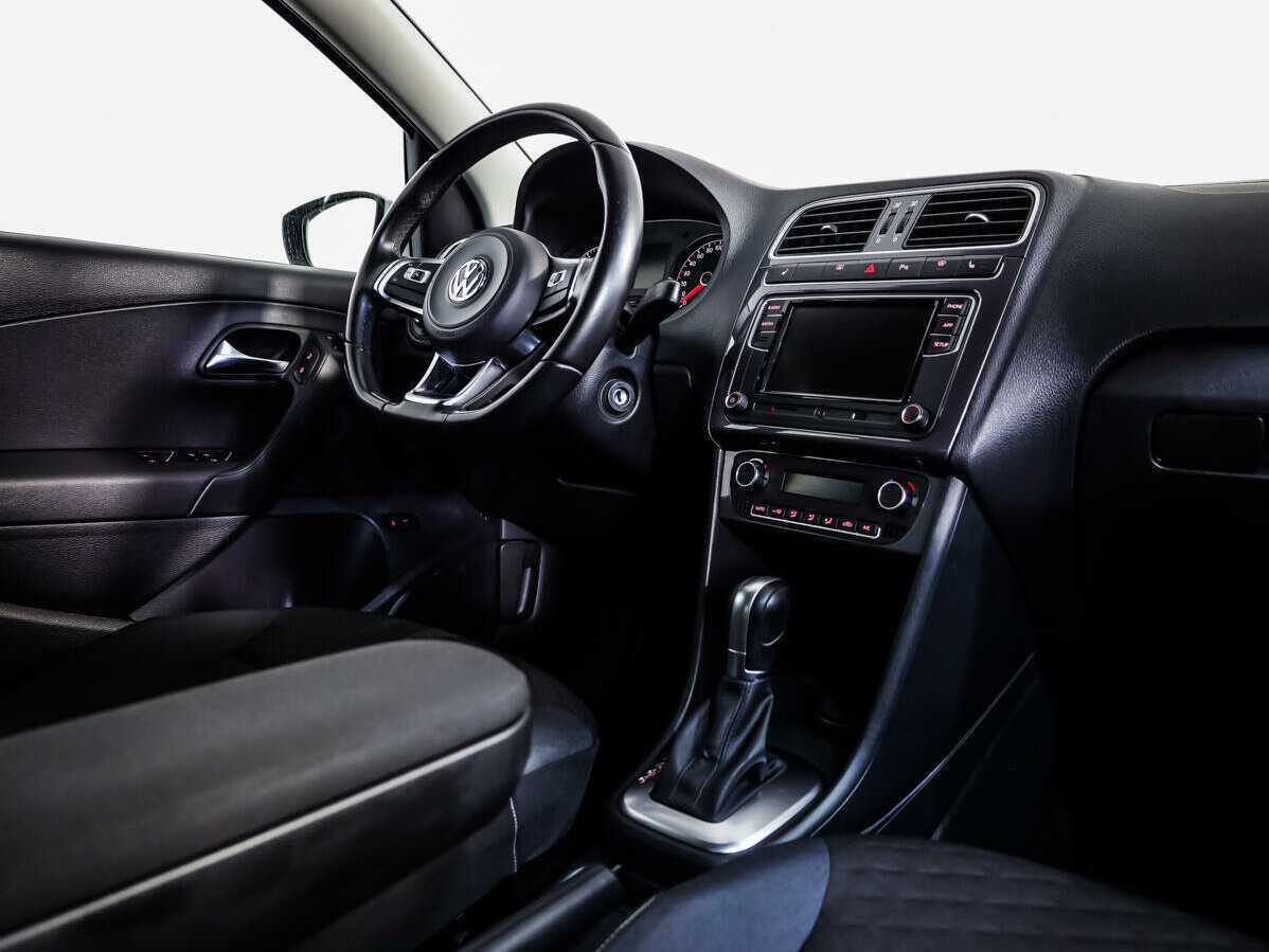 Volkswagen Polo б/у, 2019, Автоматическая. Фото: #7