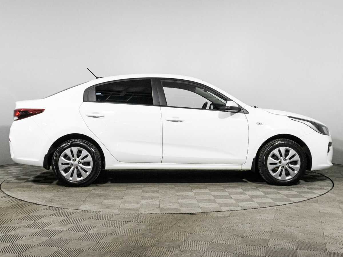 Kia Rio б/у, 2017, Автоматическая. Фото: #3