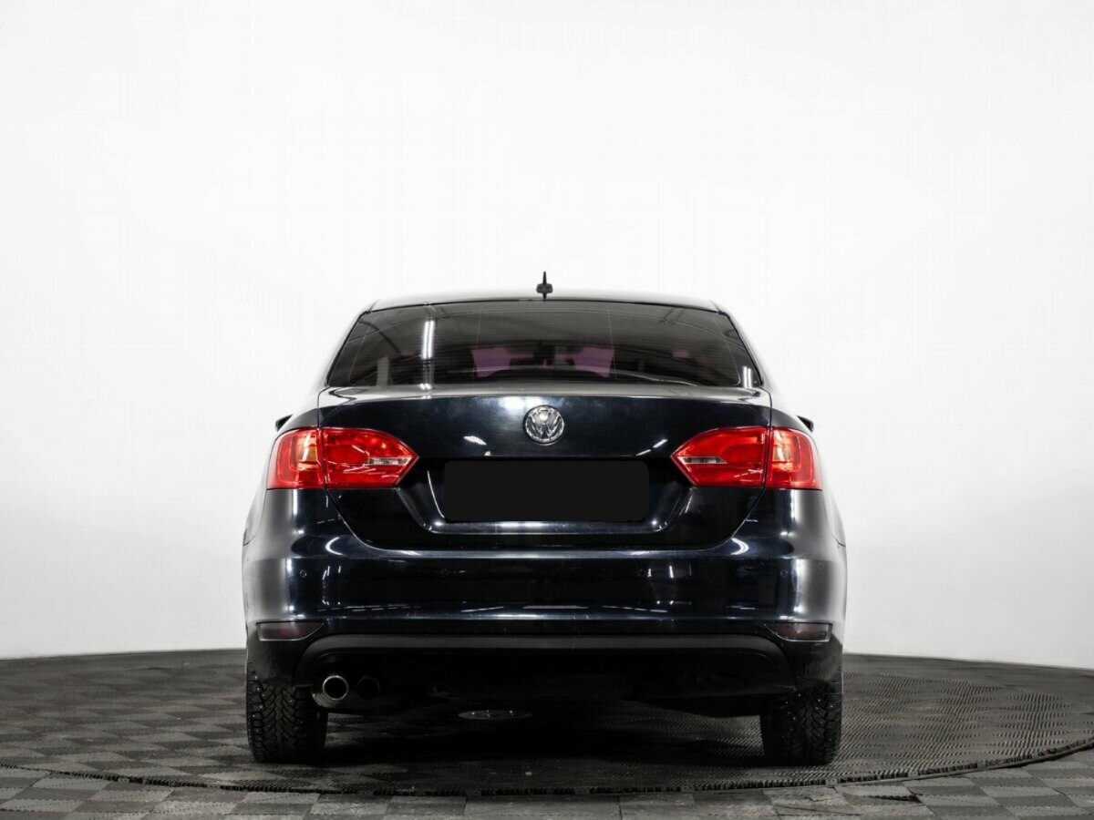 Volkswagen Jetta б/у, 2013, Механическая. Фото: #4