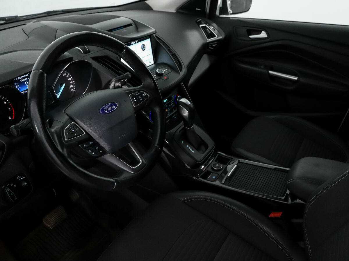 Ford Kuga б/у, 2017, Автоматическая. Фото: #10