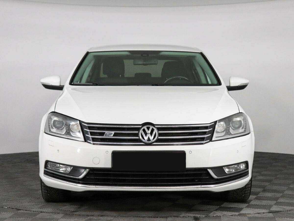 Volkswagen Passat б/у, 2013, Роботизированная. Фото: #1