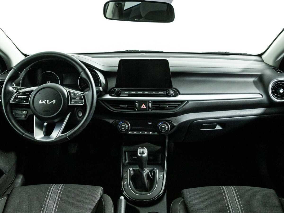 Kia Cerato б/у, 2022, Механическая. Фото: #12
