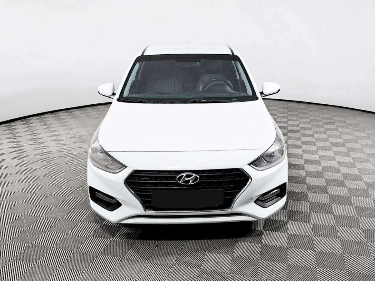 Hyundai Solaris б/у, 2017, Механическая. Фото: #1