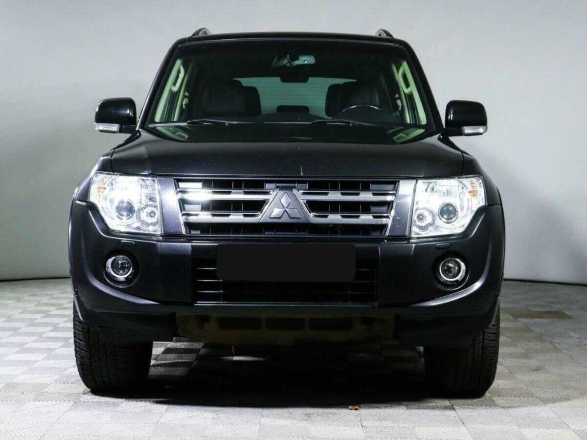 Mitsubishi Pajero б/у, 2013, Автоматическая. Фото: #1