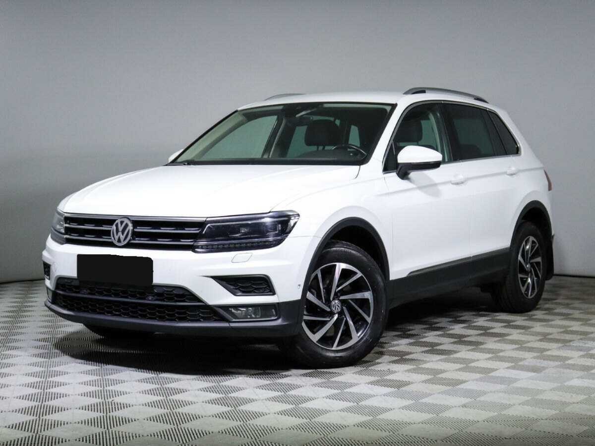 Volkswagen Tiguan б/у, 2018, Роботизированная. Посмотреть фото