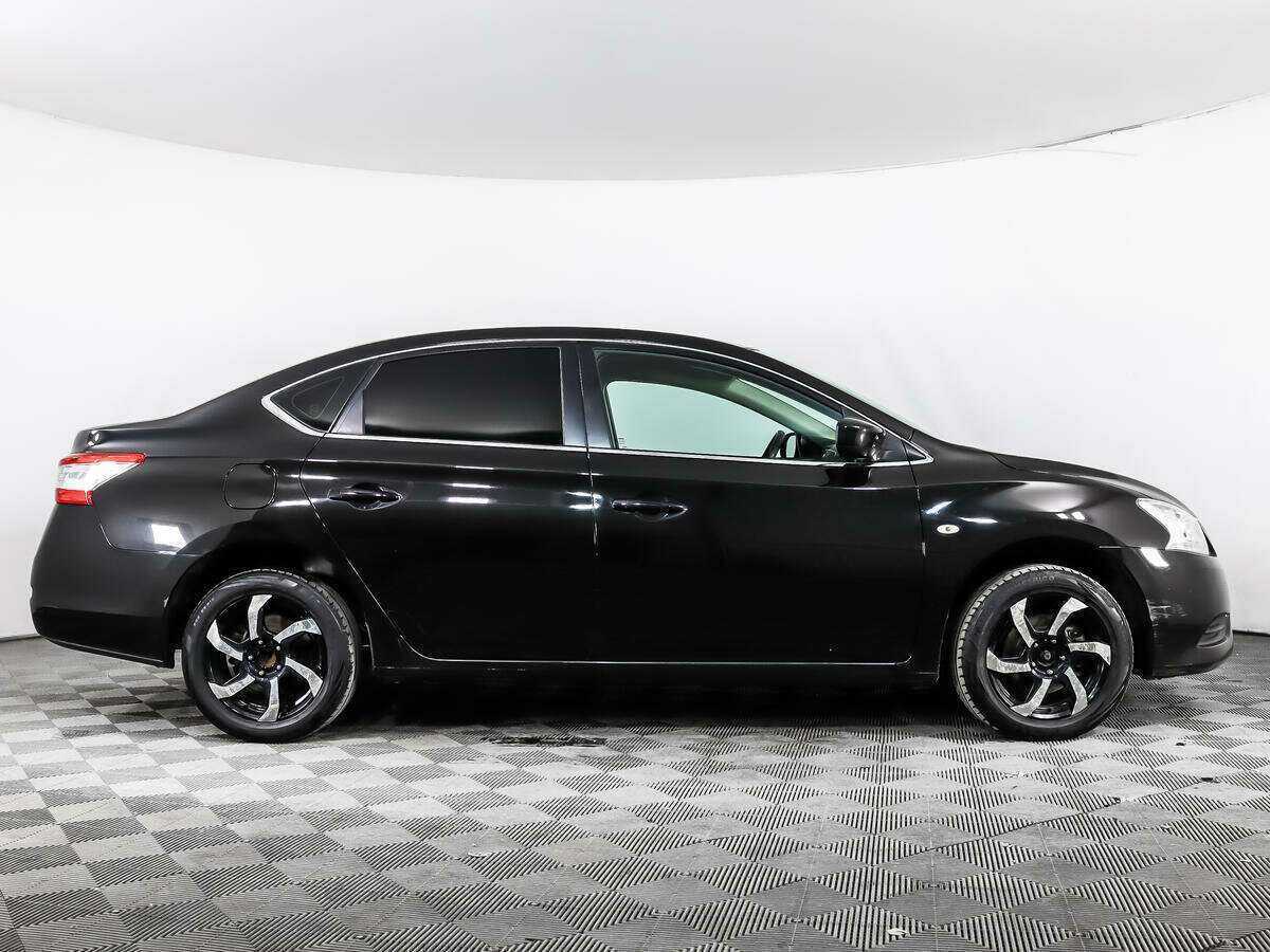 Nissan Sentra б/у, 2014, Механическая. Фото: #2