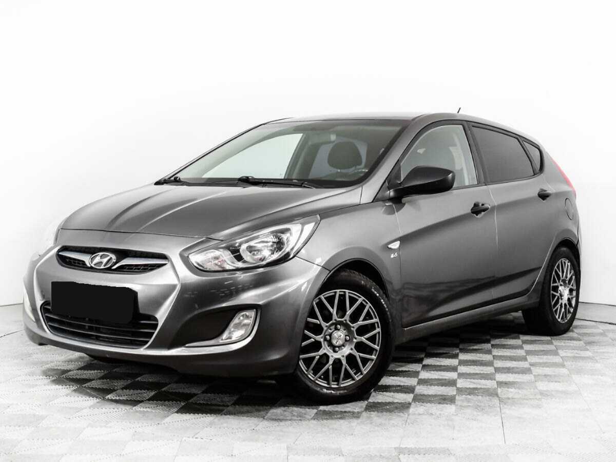 Hyundai Solaris б/у, 2012, Механическая. Посмотреть фото