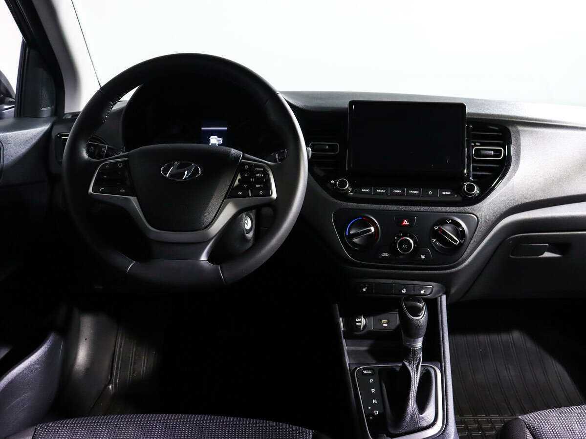 Hyundai Solaris б/у, 2021, Автоматическая. Фото: #9