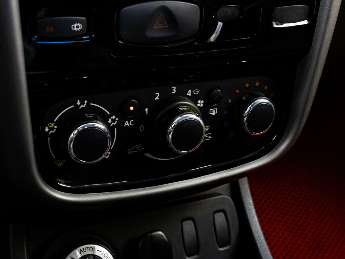 Renault Duster б/у, 2014, Механическая. Фото: #8