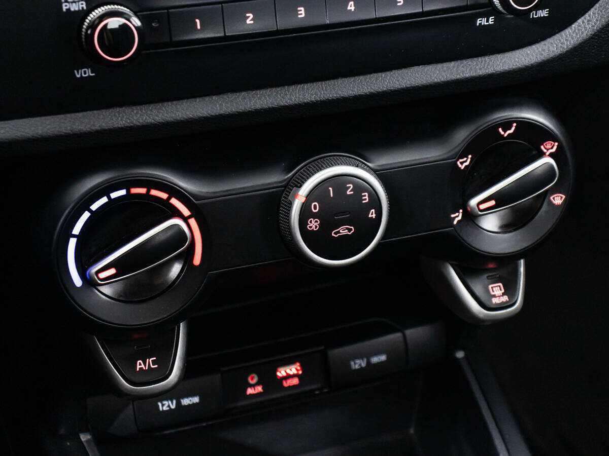 Kia Rio б/у, 2017, Механическая. Фото: #14