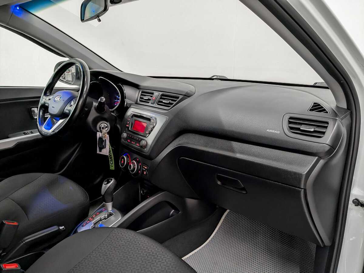 Kia Rio б/у, 2015, Автоматическая. Фото: #10