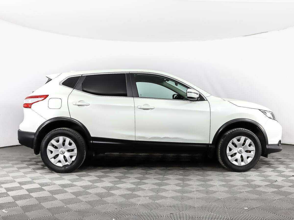 Nissan Qashqai б/у, 2017, Механическая. Фото: #3