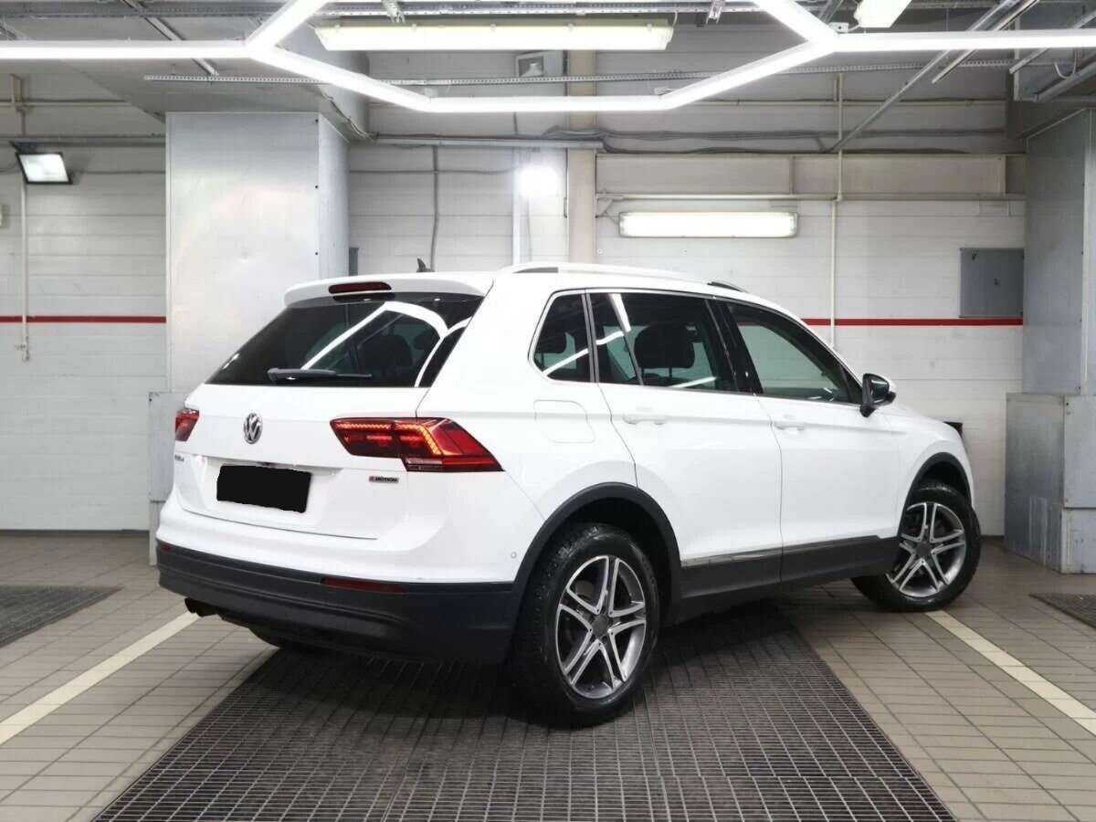 Volkswagen Tiguan б/у, 2018, Роботизированная. Фото: #1