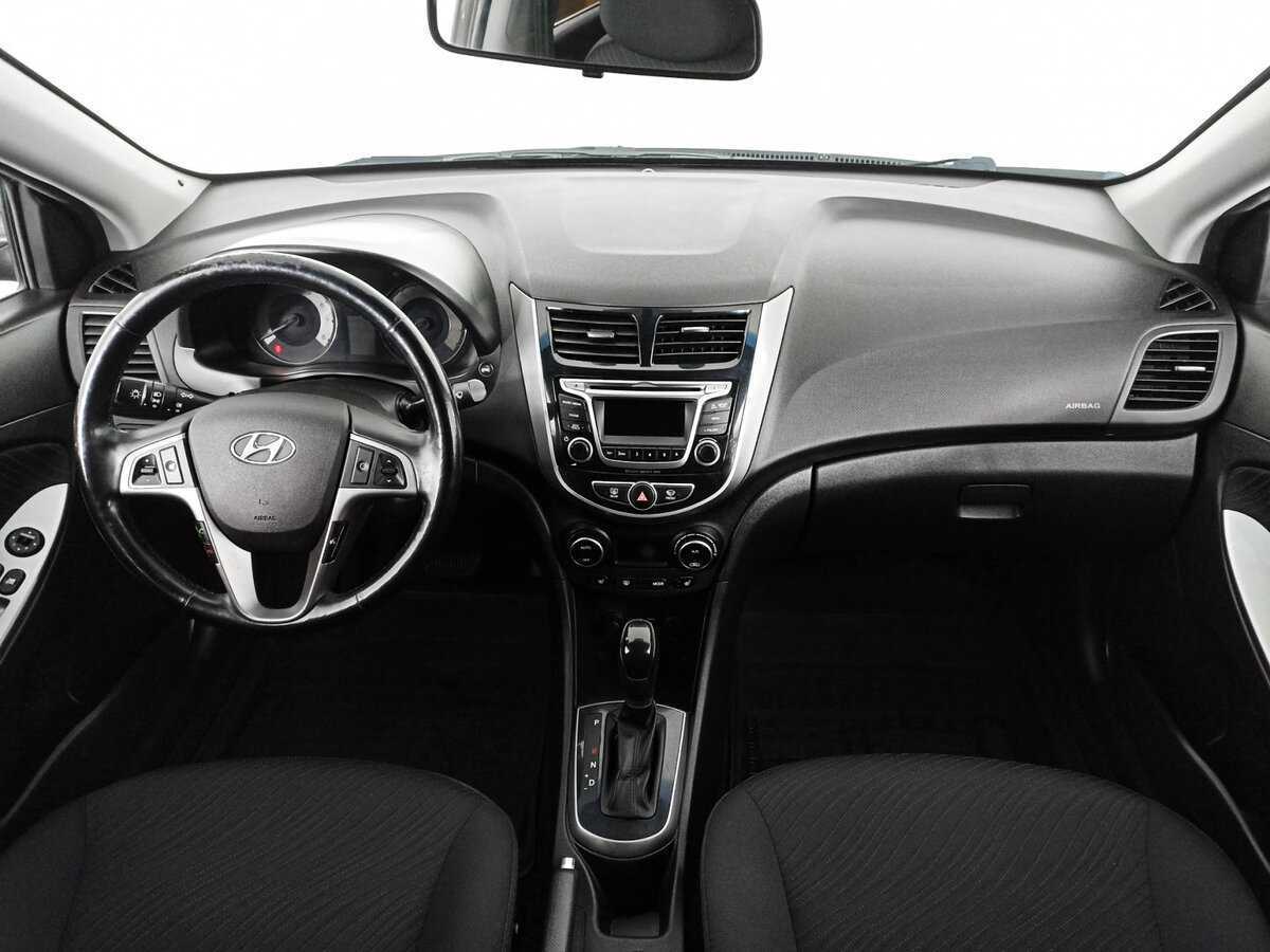 Hyundai Solaris б/у, 2015, Автоматическая. Фото: #10