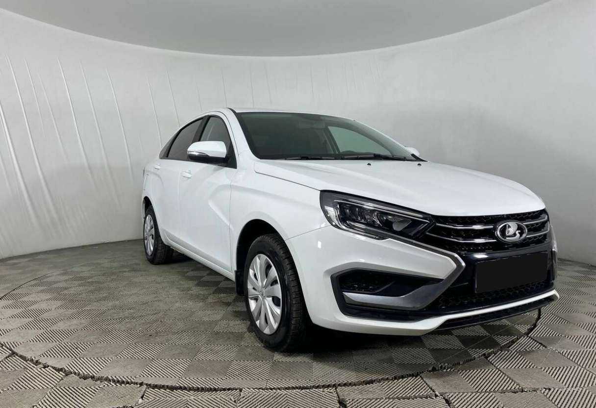 Lada (ВАЗ) Vesta б/у, 2023, Механическая. Фото: #2