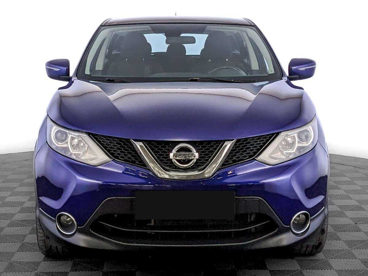 Nissan Qashqai б/у, 2015, Механическая. Фото: #1