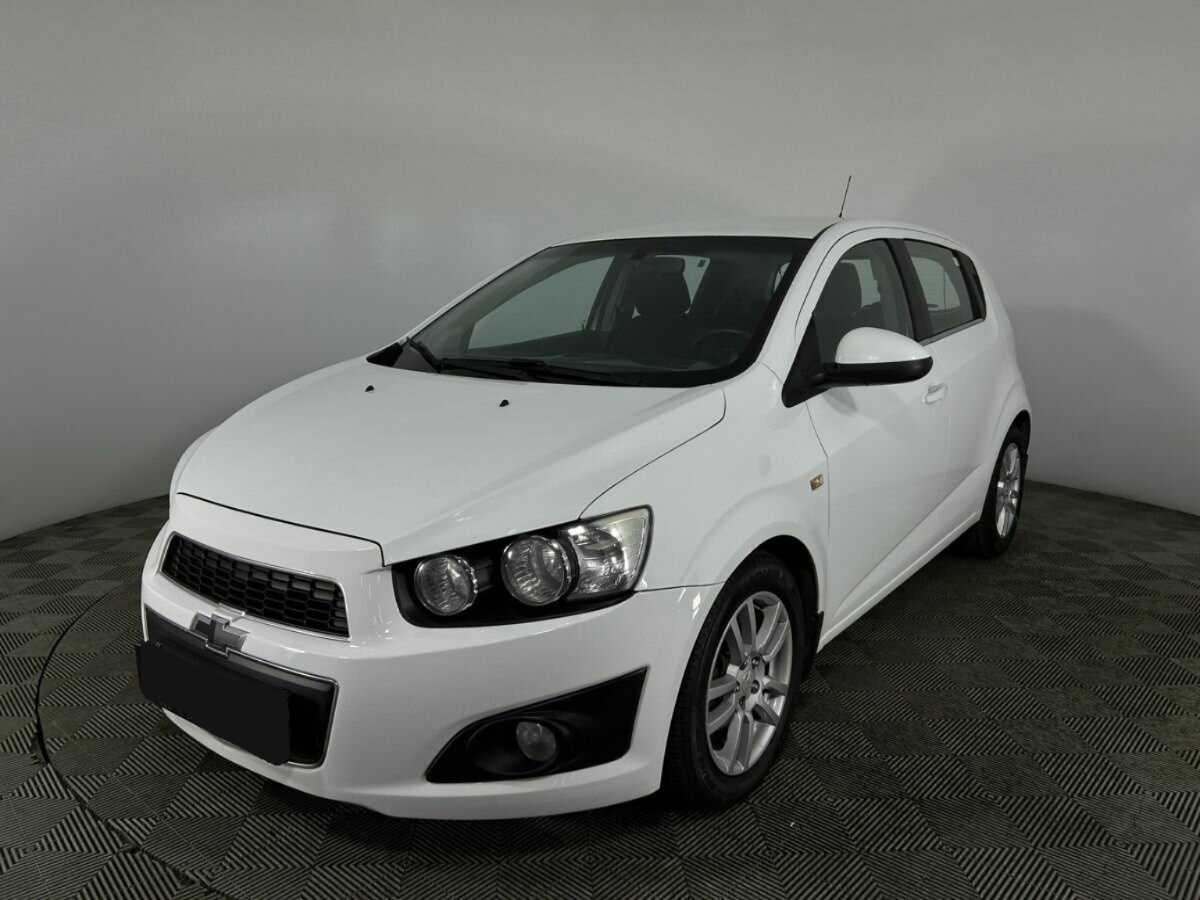Chevrolet Aveo б/у, 2014, Автоматическая. Фото: #0