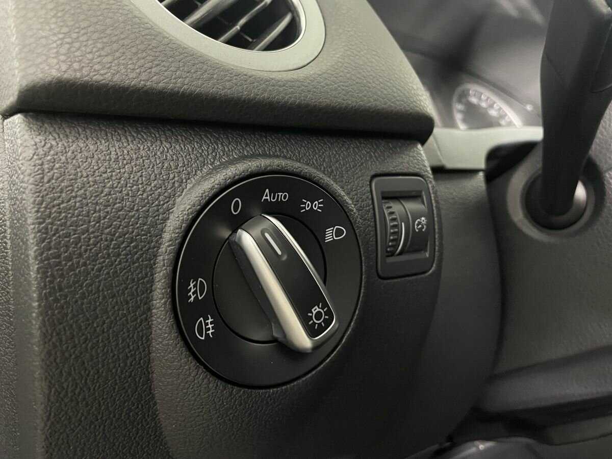 Volkswagen Tiguan б/у, 2012, Автоматическая. Фото: #8