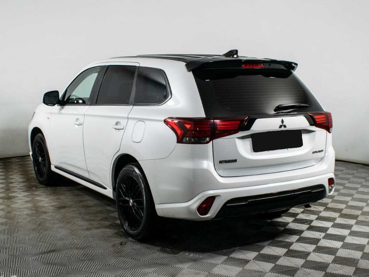 Mitsubishi Outlander б/у, 2022, Вариатор. Фото: #5