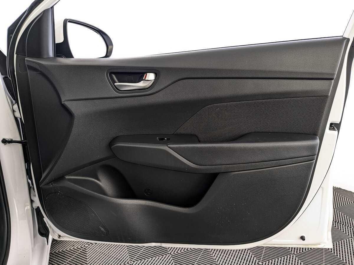 Hyundai Solaris б/у, 2022, Автоматическая. Фото: #18