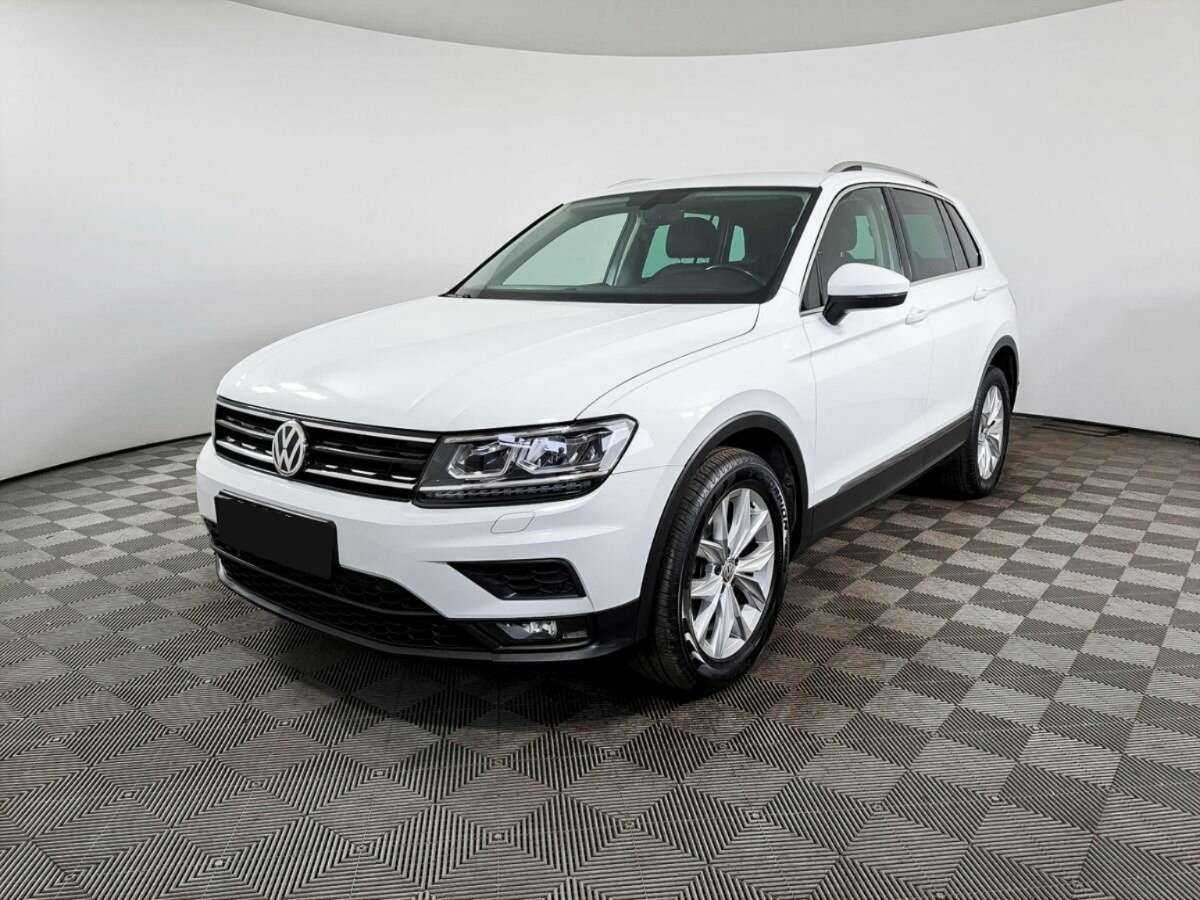 Volkswagen Tiguan б/у, 2017, Роботизированная. Посмотреть фото
