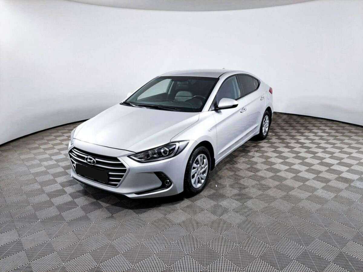 Hyundai Elantra б/у, 2017, Механическая. Посмотреть фото