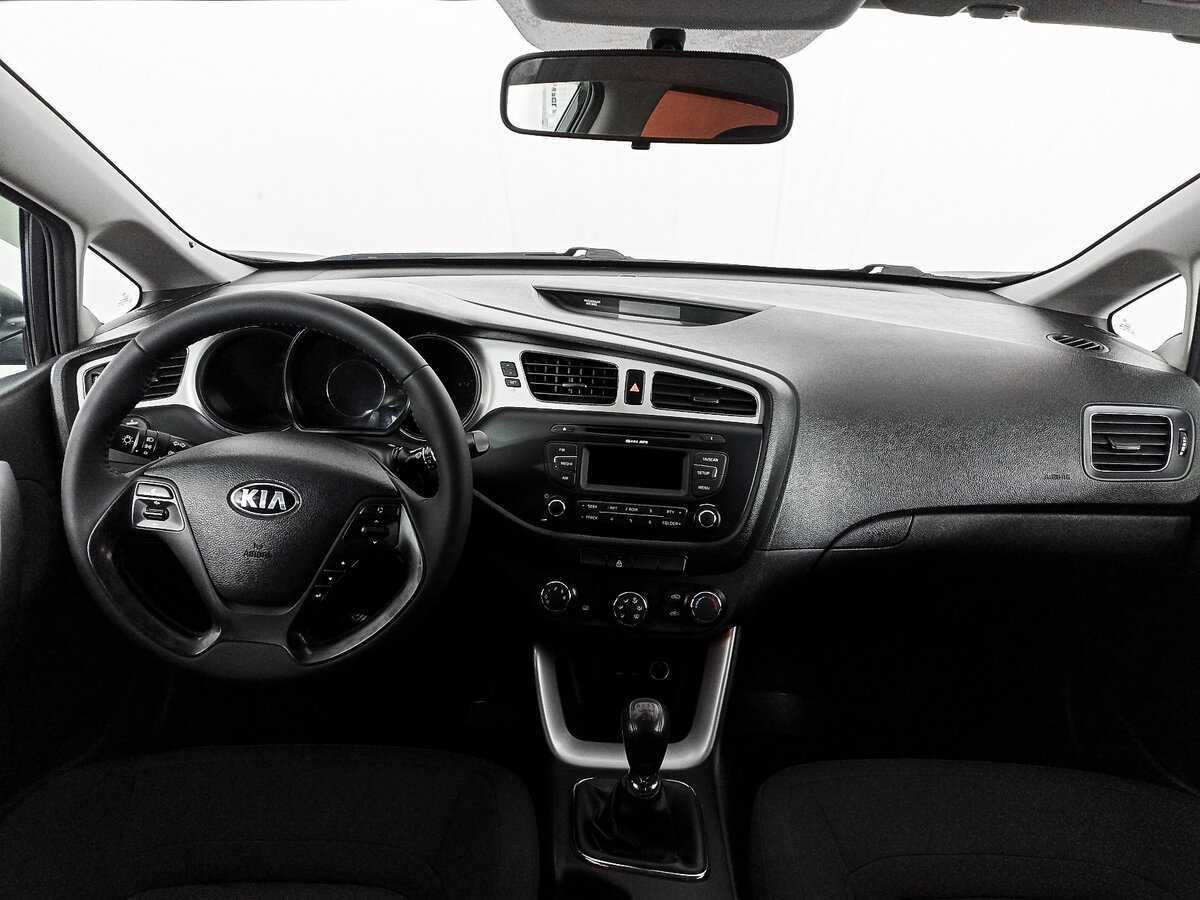 Kia Ceed б/у, 2015, Механическая. Фото: #13